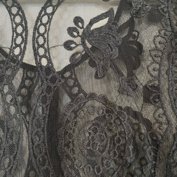 Davi & Dani Black Lace Women Top Small - Picture 4 of 5